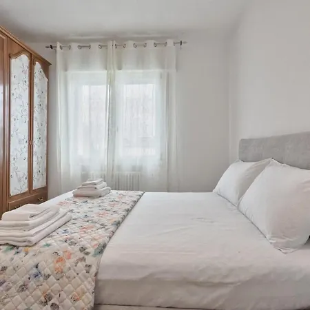 Paik House Apartamento Mestre