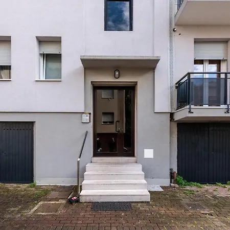 Paik House דירה
